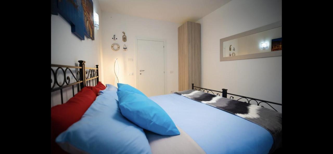 Appartamento 3 Camere Da Letto - Holiday House 2 เวนิส ภายนอก รูปภาพ