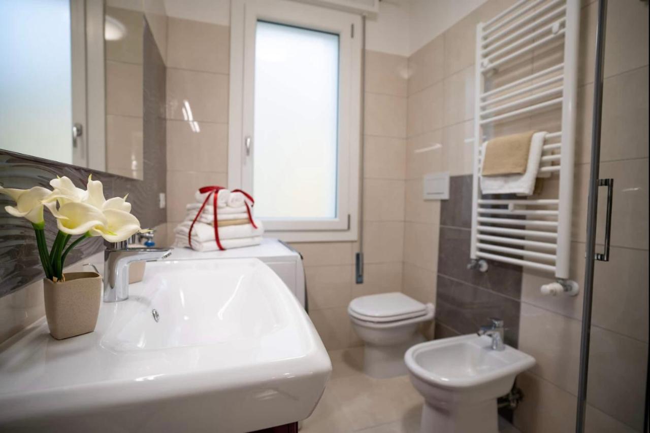 Appartamento 3 Camere Da Letto - Holiday House 2 เวนิส ภายนอก รูปภาพ